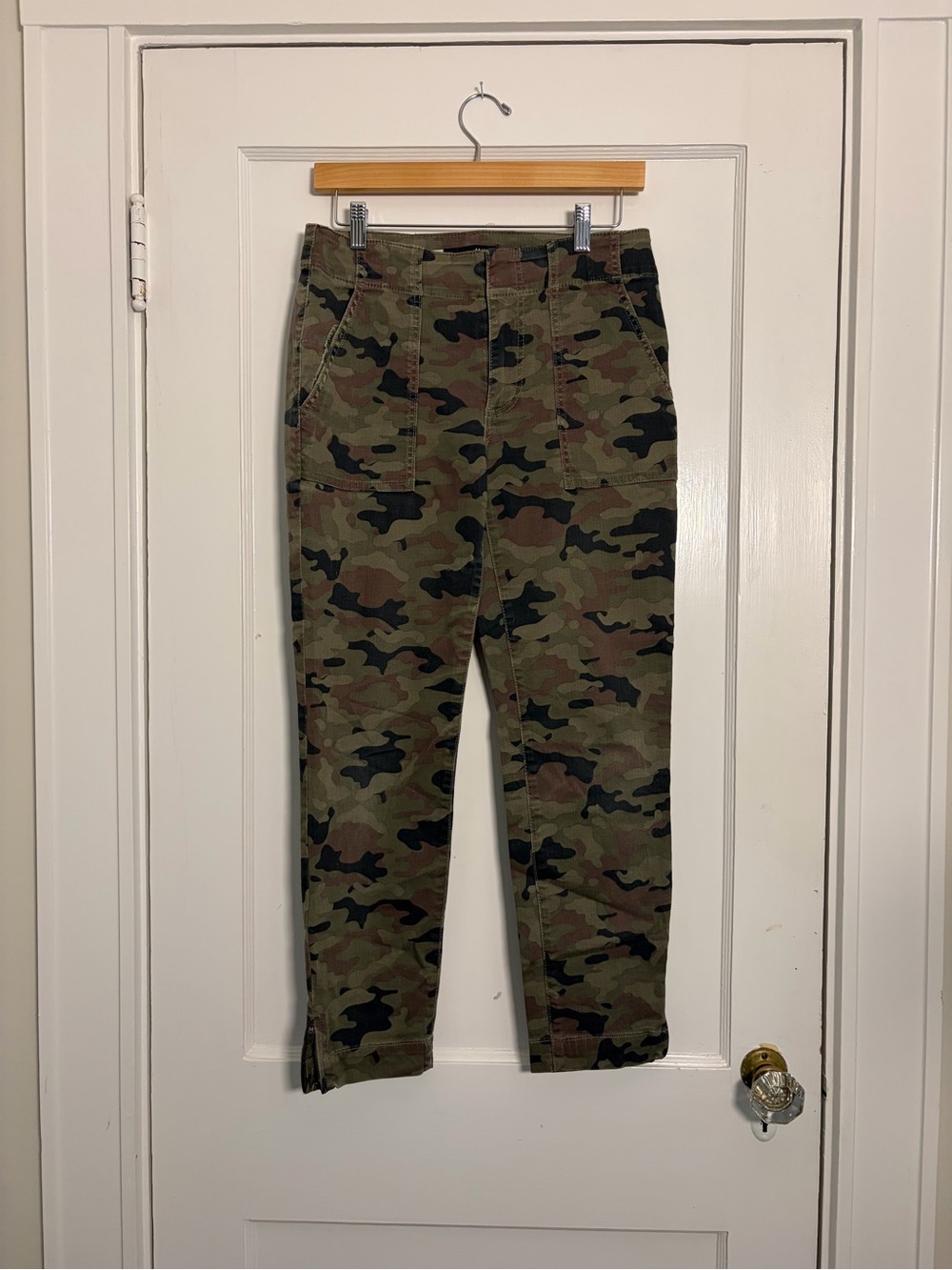 Kut from the Kloth Women's Straight Leg Jeans - Camouflage Green/Brown/Black